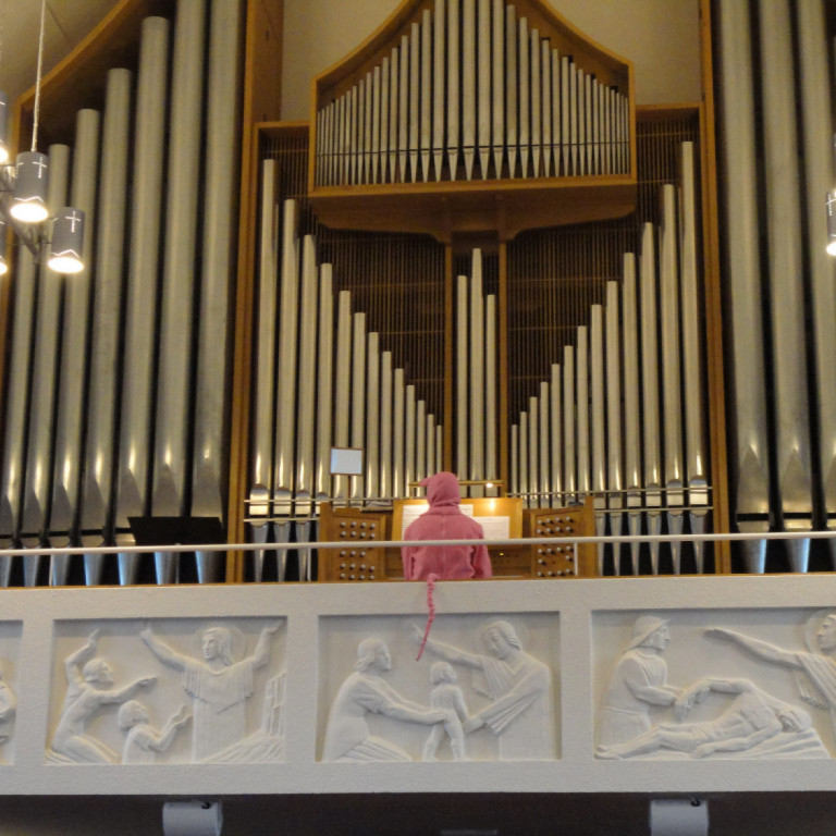 Og að lokum spilaði bleiki pardusinn útgöngulag