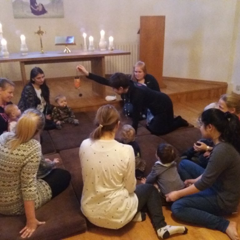 notaleg krílasálmastund