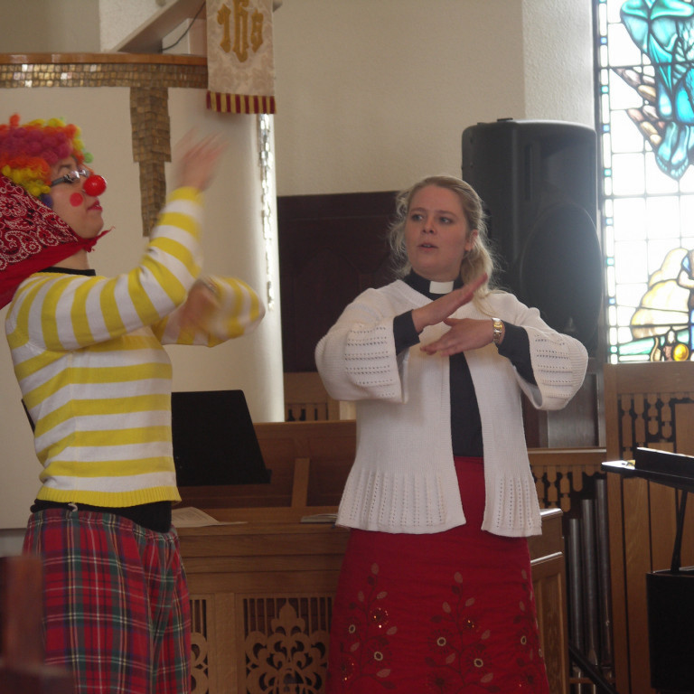 Tóta trúður og Halla