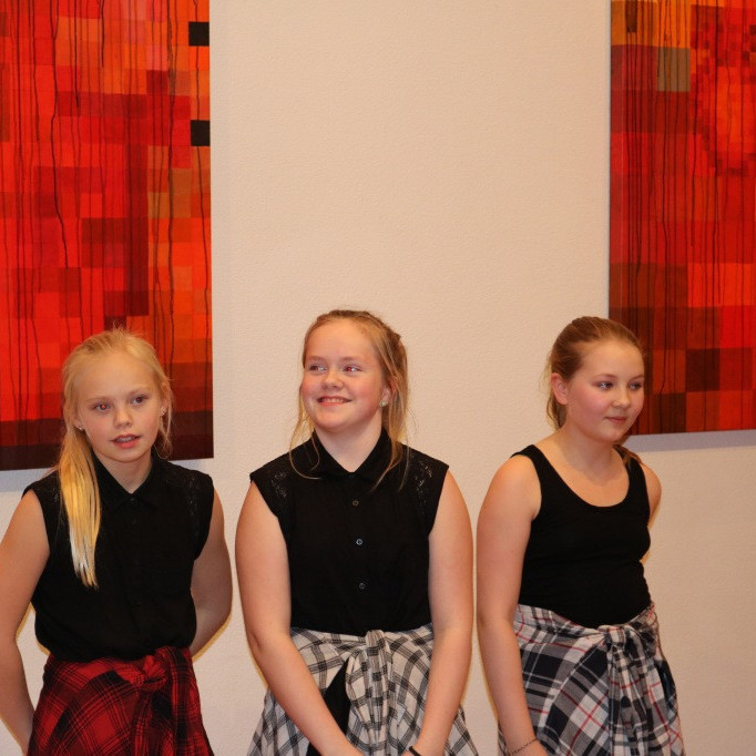 Stúlkur frá Dansstudio Alice sýndu dans.