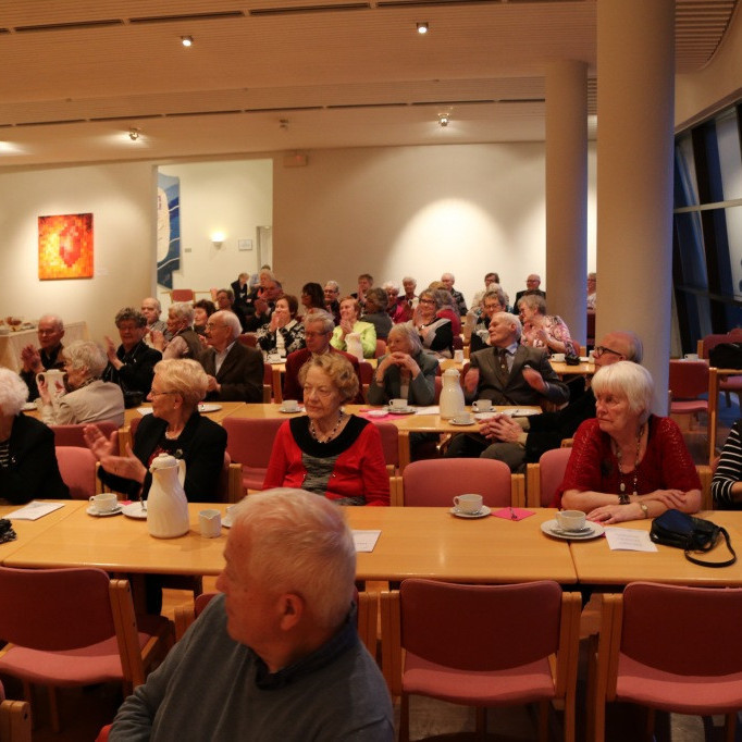 4dfdfb5c28dd92e10b70884f99138e75