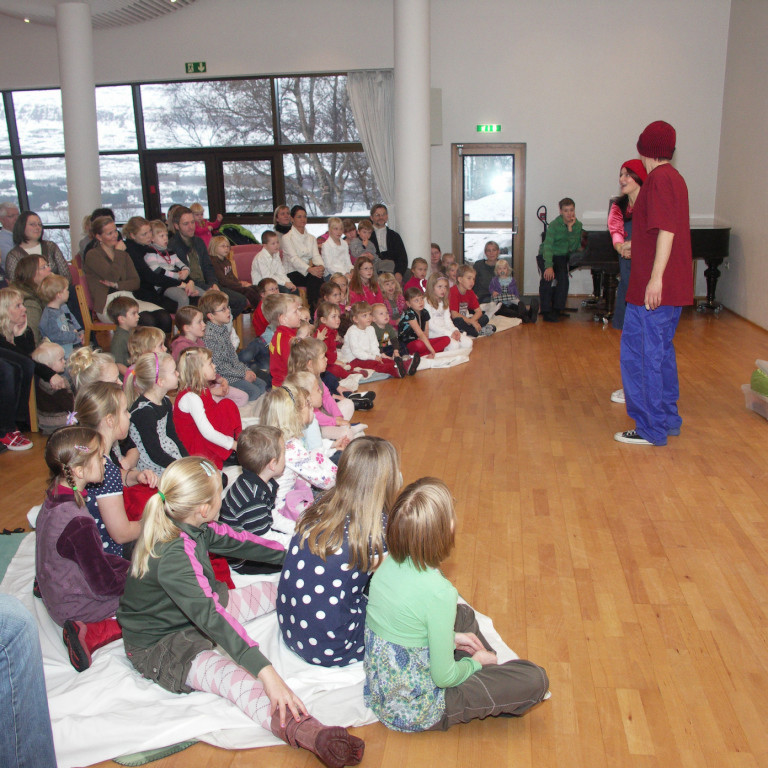 b7b23df8f1a4bb6354b27b0657f19545