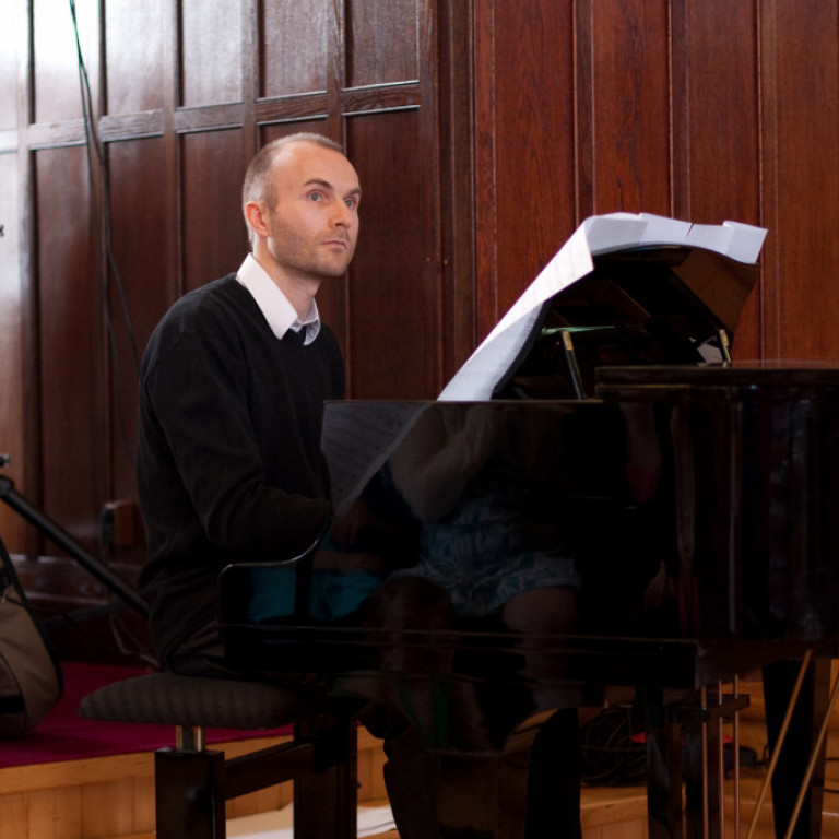 458e81e828cab4215bb22676bcb43a85