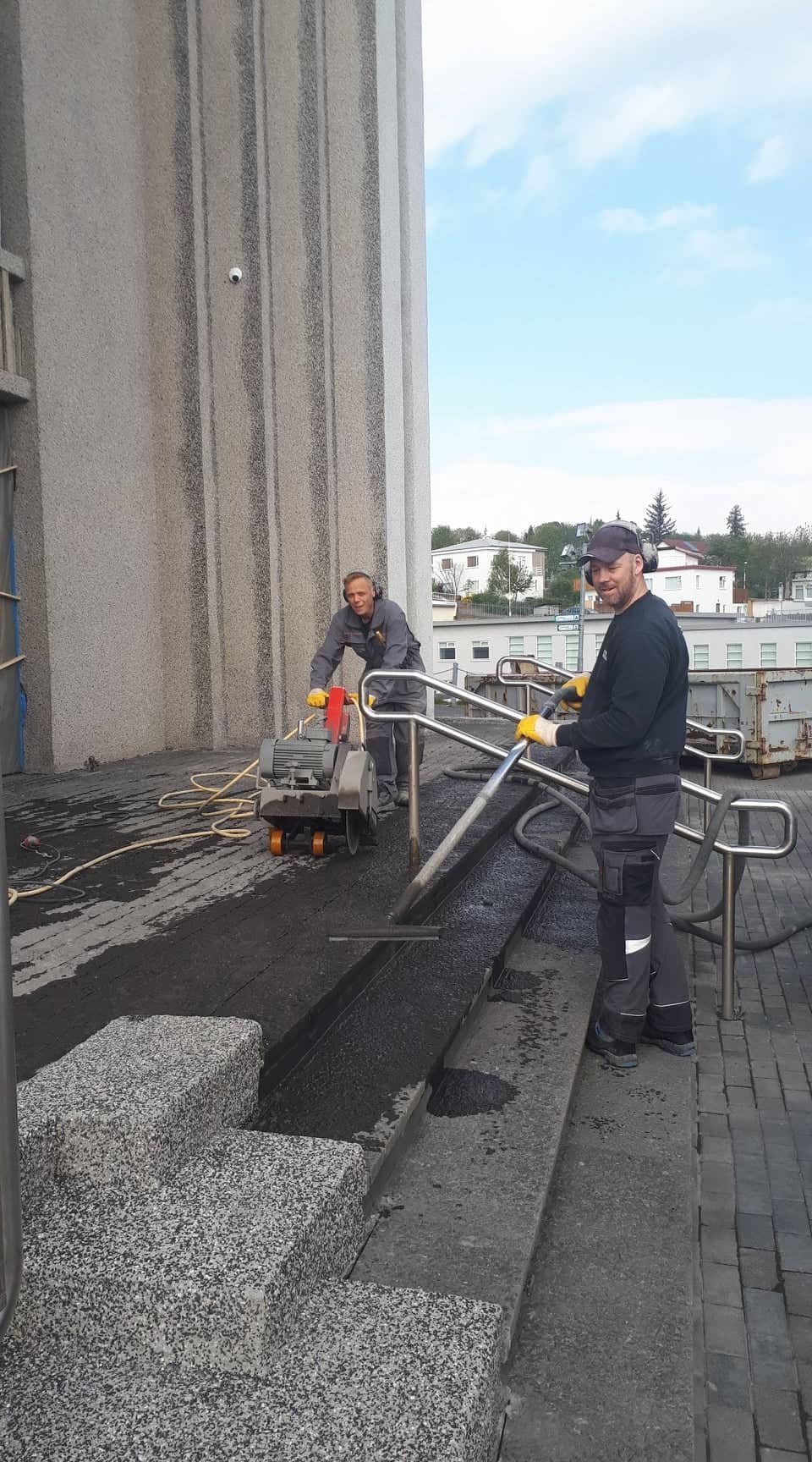 Framkvæmdir við kirkjuna