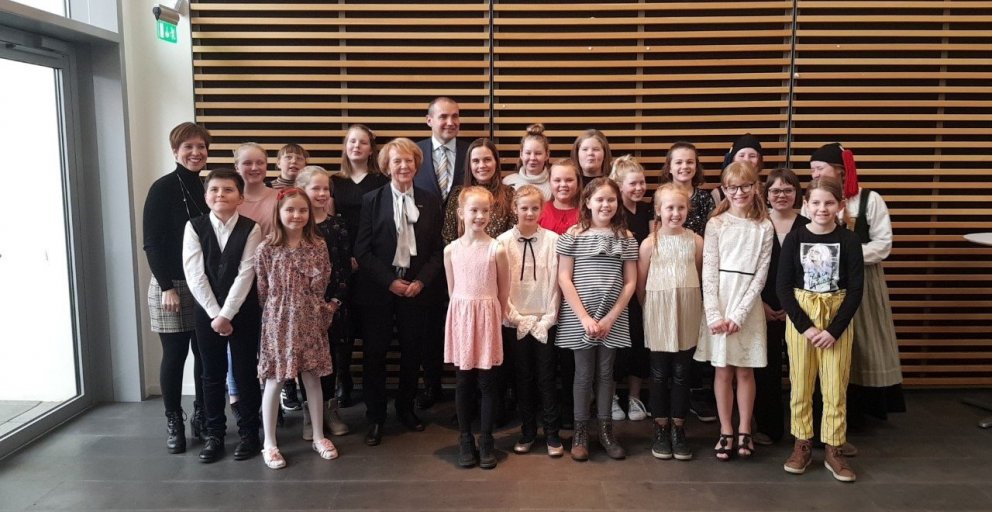 Það gefst ekki oft tækifæri til að syngja fyrir tvo forseta í einu.