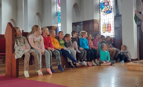 Barnastarfi aflýst vegna covidsmita