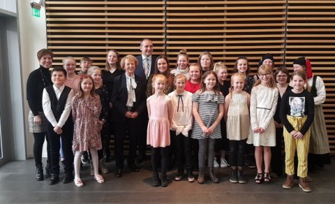 Það gefst ekki oft tækifæri til að syngja fyrir tvo forseta í einu.