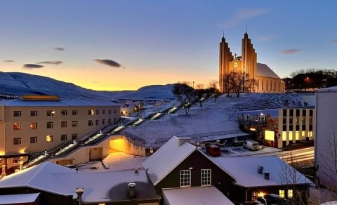 Vinir Akureyrarkirkju